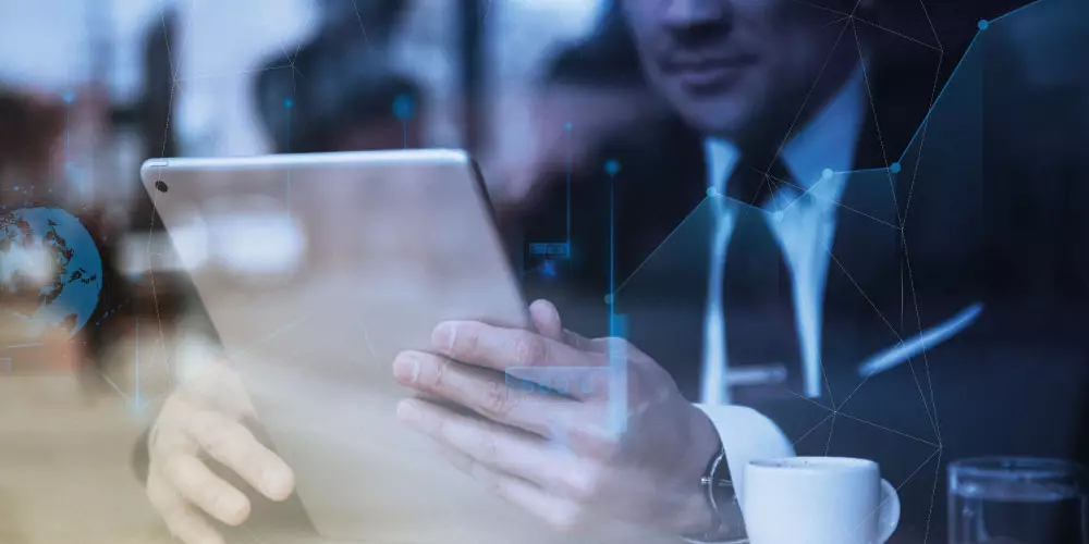 Servicio de operadores tecnológicos para simplificar la administración de personal.